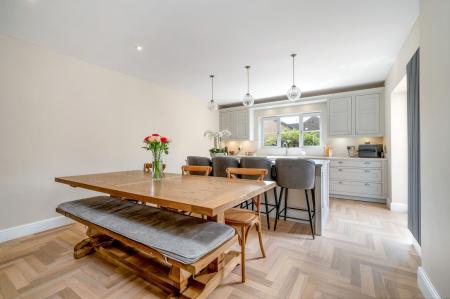 5 bedroom Detached house for sale in Oak Lane, Kings Cliffe, PE8