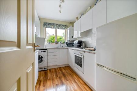 2 bedroom House for sale in Wothorpe Mews, Stamford, PE9