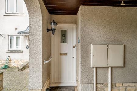 2 bedroom House for sale in Wothorpe Mews, Stamford, PE9