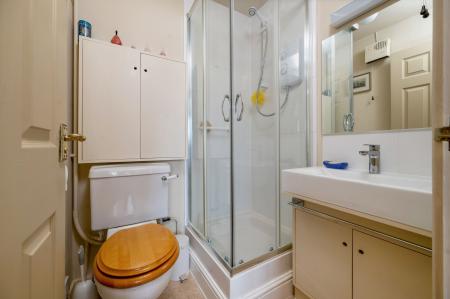 2 bedroom House for sale in Wothorpe Mews, Stamford, PE9