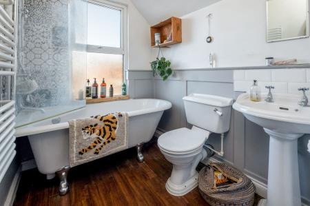 2 bedroom Terraced House to let in Vine Street, Stamford, PE9