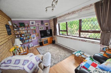 3 bedroom Detached house for sale in Cedar Road, Stamford, PE9