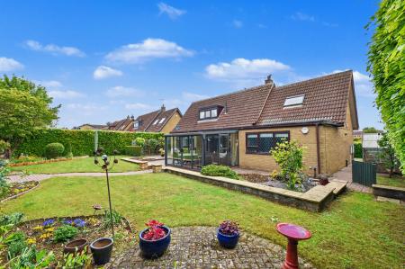 3 bedroom Detached house for sale in Cedar Road, Stamford, PE9