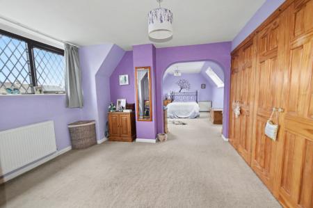 3 bedroom Detached house for sale in Cedar Road, Stamford, PE9