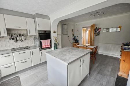 3 bedroom Detached house for sale in Cedar Road, Stamford, PE9