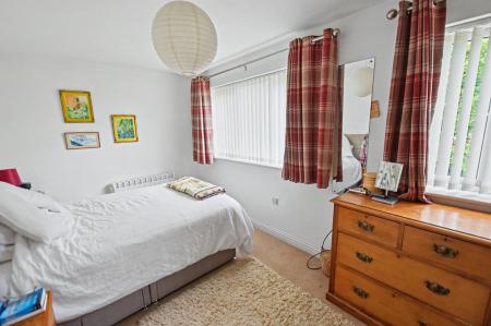 3 bedroom Semi-detached house for sale in Plover Road, Essendine, PE9