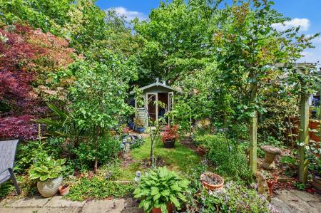 3 bedroom Semi-detached house for sale in Plover Road, Essendine, PE9