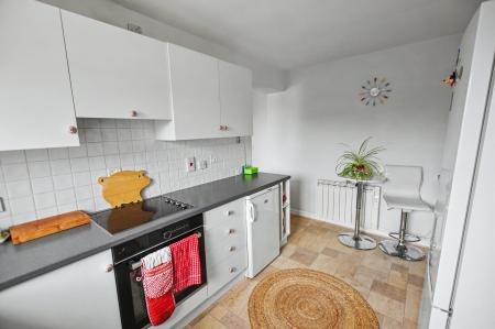 3 bedroom Semi-detached house for sale in Plover Road, Essendine, PE9