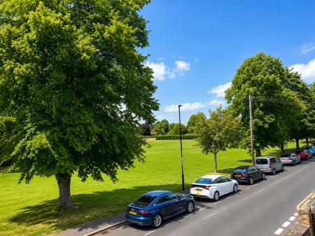 3 bedroom House for sale in Burghley Court, Stamford, PE9