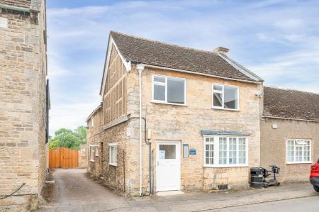 33 West Street, PE8
