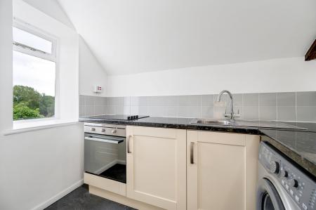 2 bedroom Flat to let in 33 West Street, PE8