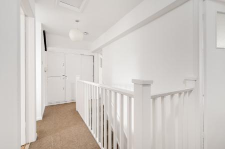 2 bedroom Flat to let in 33 West Street, PE8