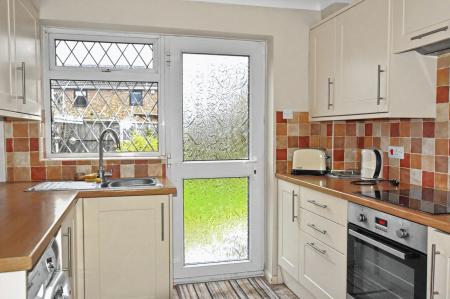 3 bedroom Semi-detached house to let in Moray Close, Stamford, PE9
