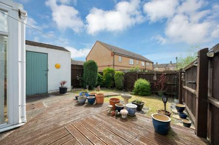 3 bedroom End of terrace house for sale in Andrew Road, Stamford, PE9
