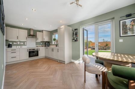 3 bedroom Semi-detached house for sale in Sovereign Way, Stamford, PE9