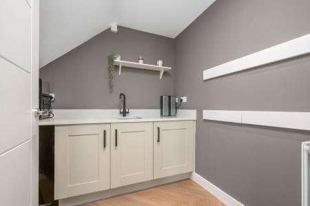 3 bedroom Semi-detached house for sale in Sovereign Way, Stamford, PE9