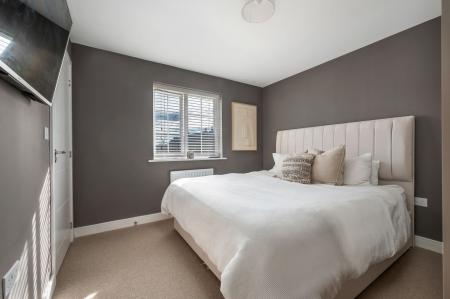 3 bedroom Semi-detached house for sale in Sovereign Way, Stamford, PE9