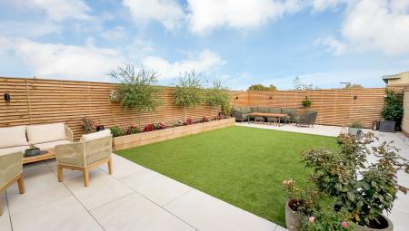3 bedroom Semi-detached house for sale in Sovereign Way, Stamford, PE9