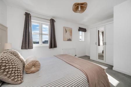 2 bedroom Terraced House for sale in Little Casterton Road, Stamford, PE9
