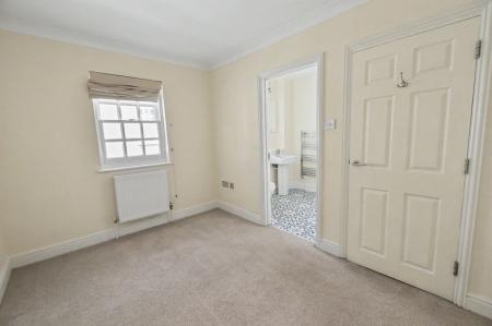 4 bedroom Terraced House for sale in Blackfriars Street, Stamford, PE9