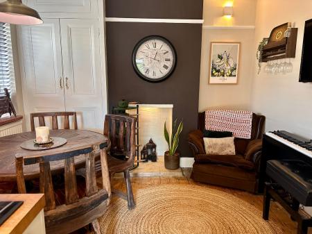 3 bedroom Semi-detached house for sale in Drift Gardens, Stamford, PE9
