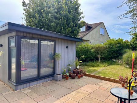 3 bedroom Semi-detached house for sale in Drift Gardens, Stamford, PE9