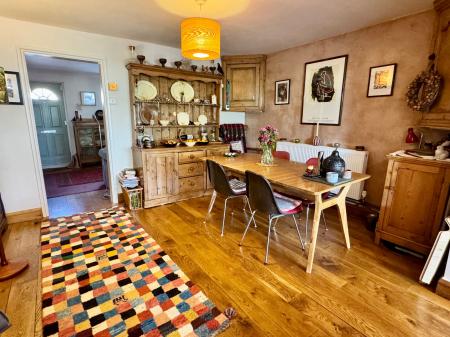 3 bedroom Terraced House for sale in Rock Road, Oundle, PE8