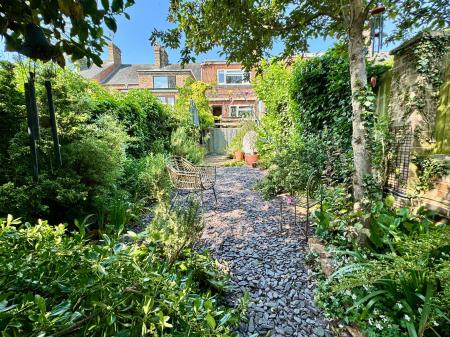 3 bedroom Terraced House for sale in Rock Road, Oundle, PE8