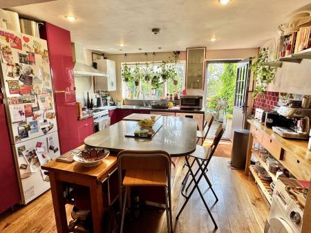 3 bedroom Terraced House for sale in Rock Road, Oundle, PE8