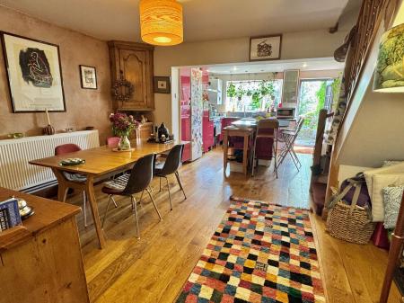3 bedroom Terraced House for sale in Rock Road, Oundle, PE8