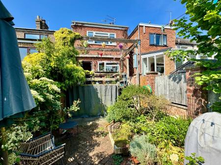 3 bedroom Terraced House for sale in Rock Road, Oundle, PE8