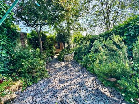 3 bedroom Terraced House for sale in Rock Road, Oundle, PE8