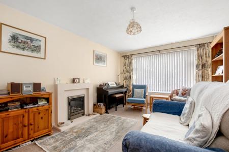 3 bedroom Detached bungalow for sale in Cambridge Road, Stamford, PE9