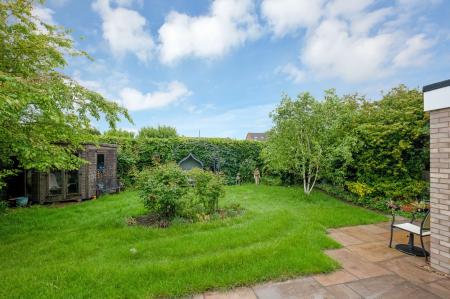 3 bedroom Detached bungalow for sale in Cambridge Road, Stamford, PE9