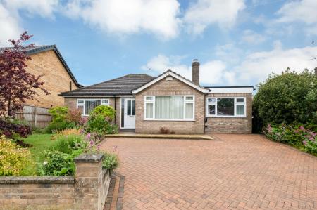 Cambridge Road, Stamford, PE9