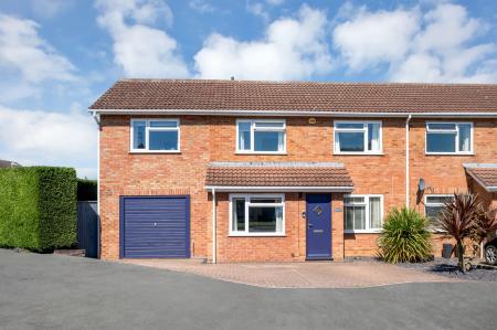 Oak Road, Stamford, PE9