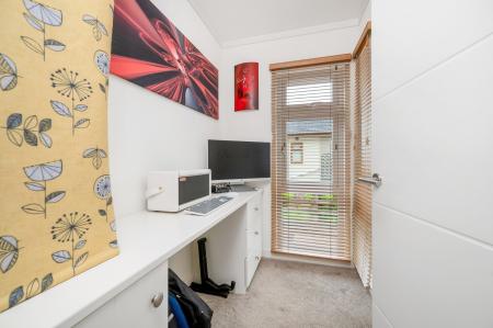 2 bedroom Lodge for sale in Yarwell Mill, Yarwell, PE8
