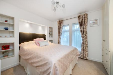 2 bedroom Lodge for sale in Yarwell Mill, Yarwell, PE8