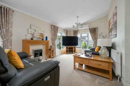 2 bedroom Lodge for sale in Yarwell Mill, Yarwell, PE8