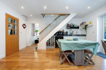 3 bedroom End of terrace house for sale in Radcliffe Road, Stamford, PE9