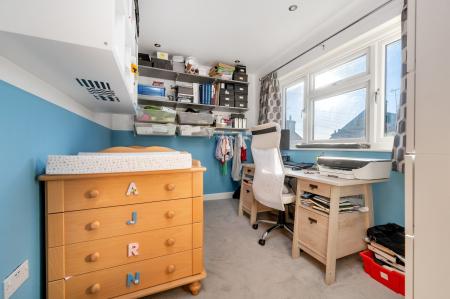 3 bedroom End of terrace house for sale in Radcliffe Road, Stamford, PE9