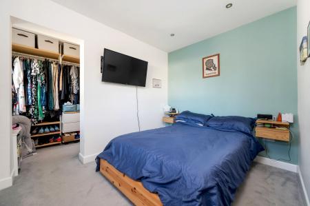 3 bedroom End of terrace house for sale in Radcliffe Road, Stamford, PE9