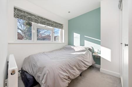 3 bedroom End of terrace house for sale in Radcliffe Road, Stamford, PE9