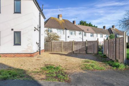 3 bedroom End of terrace house for sale in Radcliffe Road, Stamford, PE9