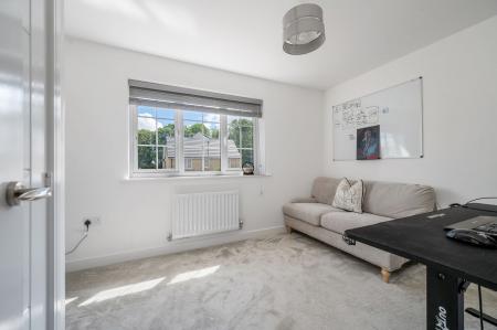 2 bedroom Semi-detached house for sale in Sovereign Way, Stamford, PE9