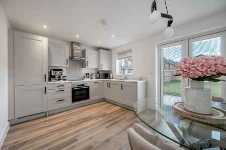 2 bedroom Semi-detached house for sale in Sovereign Way, Stamford, PE9