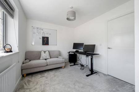 2 bedroom Semi-detached house for sale in Sovereign Way, Stamford, PE9