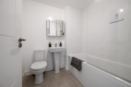 2 bedroom Semi-detached house for sale in Sovereign Way, Stamford, PE9