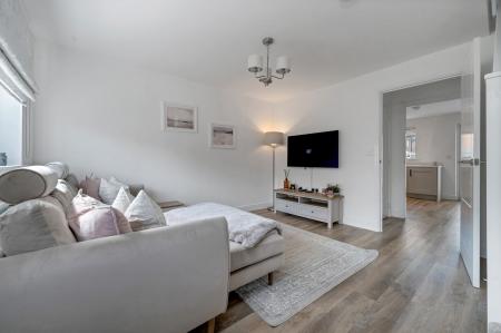 2 bedroom Semi-detached house for sale in Sovereign Way, Stamford, PE9