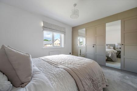 2 bedroom Semi-detached house for sale in Sovereign Way, Stamford, PE9